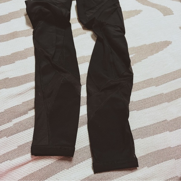 ❌SOLD❌Lululemon cross mesh style legging size 2 - Picture 10 of 10